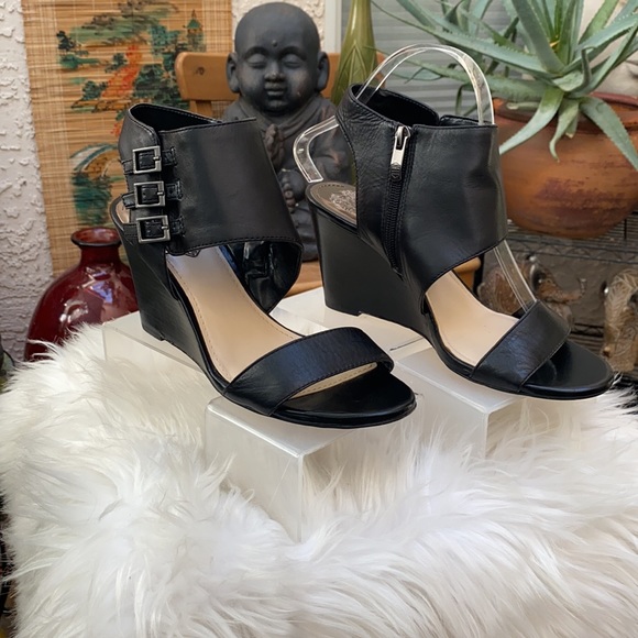 🖤🖤VINCE CAMUTO BLACK WEDGES🖤🖤 - Picture 3 of 6